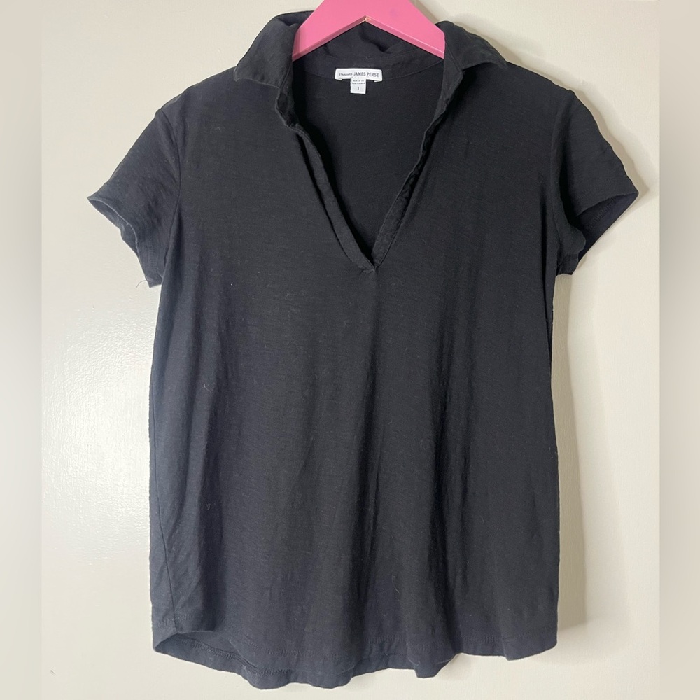 James Perse Women's Cotton Modal
Slub Knit Curved Hem V-Neck Polo Top
Shirt 1 S - Picture 3 of 6